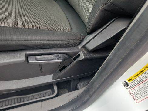 Used 2019 Ford Transit Connect XL FWD image 11