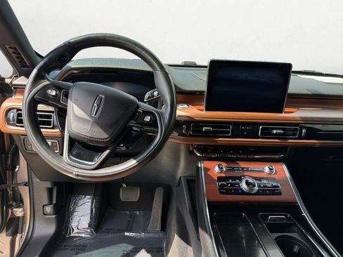 Used 2021 Lincoln Aviator Grand Touring w/ Equipment Group 302A AWD/4WD image 10