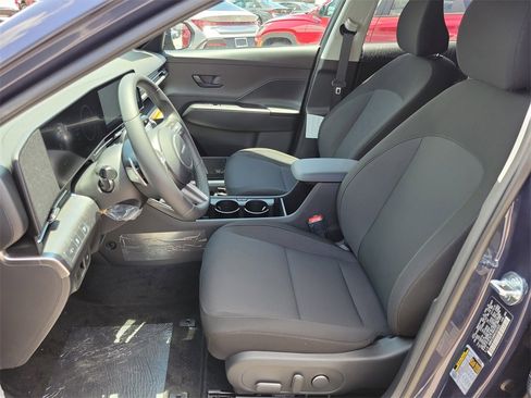 Certified 2025 Hyundai Kona SEL FWD image 9