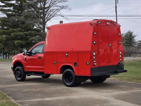 Used 2017 Ford F350 XL w/ Power Equipment Group image 5