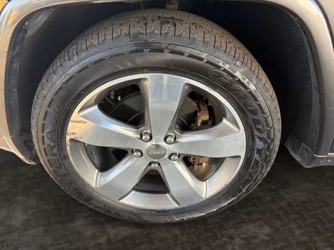 Used 2015 Jeep Grand Cherokee Overland AWD/4WD image 35
