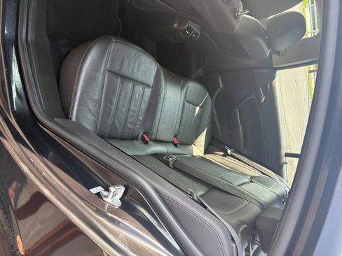 Used 2011 Buick Regal CXL w/ RL2 Preferred Equipment Group FWD image 18