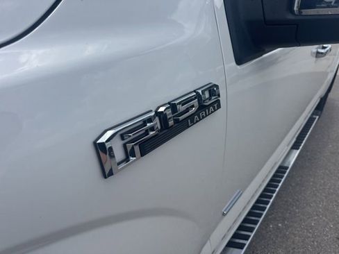 Used 2016 Ford F150 Lariat w/ Equipment Group 502A Luxury AWD/4WD image 4
