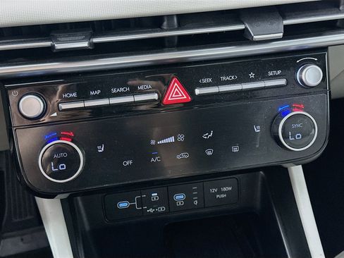 Used 2025 Hyundai Tucson SEL FWD image 23
