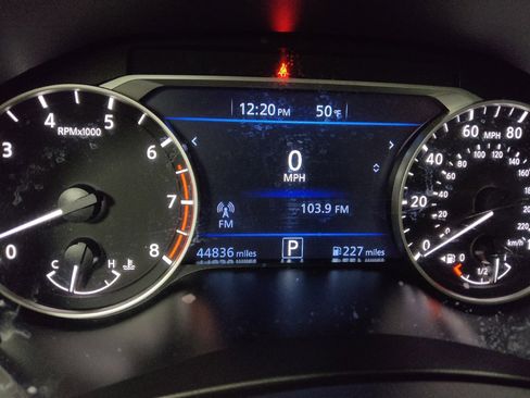 Used 2024 Nissan Altima 2.5 SV image 23