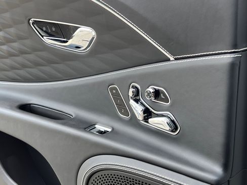 Used 2023 Bentley Flying Spur W12 AWD/4WD image 40