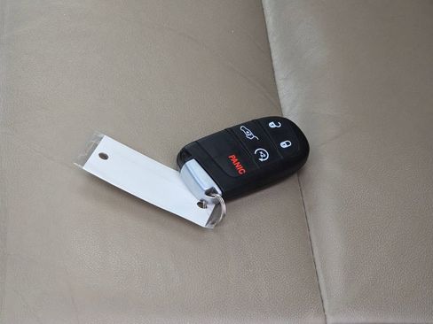 Used 2021 Jeep Grand Cherokee Limited RWD image 29