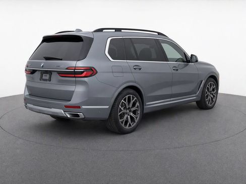 Used 2024 BMW X7 xDrive40i w/ Executive Package AWD/4WD image 3