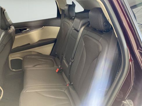 Used 2020 Lincoln Nautilus Reserve w/ Cargo Utility Package AWD/4WD image 38