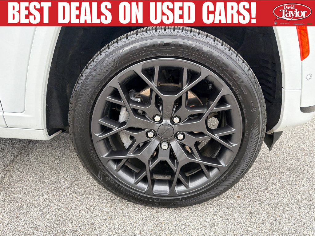 Used 2024 Jeep Grand Cherokee L Summit w/ Advanced Protech Group IV AWD/4WD image 33