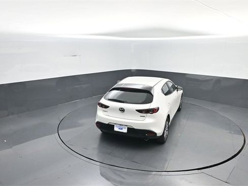 Used 2021 MAZDA MAZDA3 s image 29