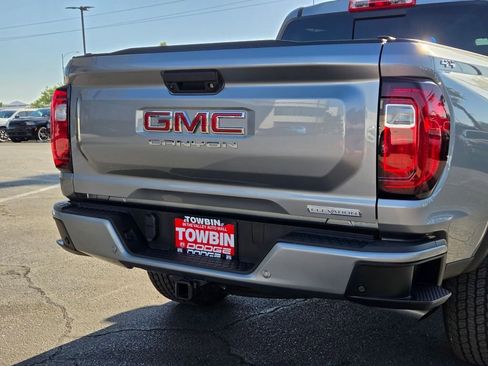 Used 2025 GMC Canyon Elevation w/ Convenience Package AWD/4WD image 5