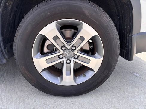 Used 2023 Honda Pilot EX-L image 11