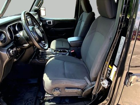 Used 2022 Jeep Wrangler Unlimited Sport AWD/4WD image 18
