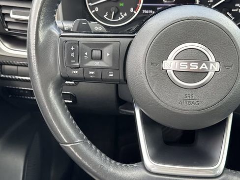 Used 2022 Nissan Rogue SV w/ SV Premium Package AWD/4WD image 16