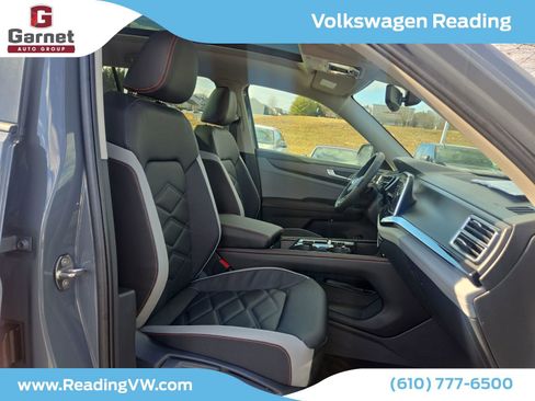 New 2026 Volkswagen Atlas Peak Edition image 13