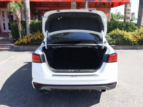 Used 2022 Nissan Altima 2.5 SR image 8