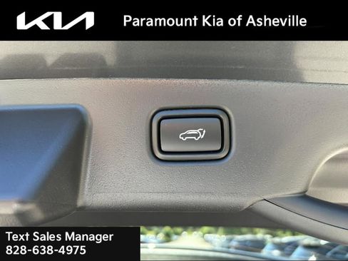 New 2025 Kia Niro SX image 28