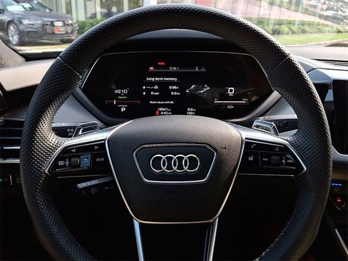 Used 2022 Audi RS e-tron GT w/ Carbon Performance Package image 21