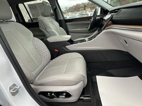 Used 2022 Jeep Grand Cherokee Summit w/ Adv Protech Group IV image 13