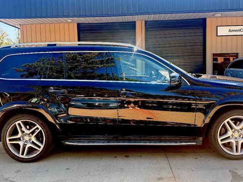 Used 2014 Mercedes-Benz GL 550 4MATIC image 7