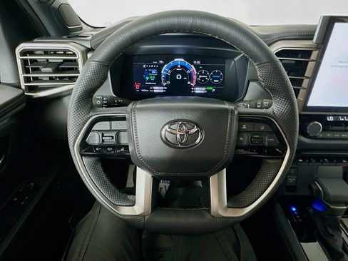 Used 2026 Toyota Sequoia Capstone AWD/4WD image 11
