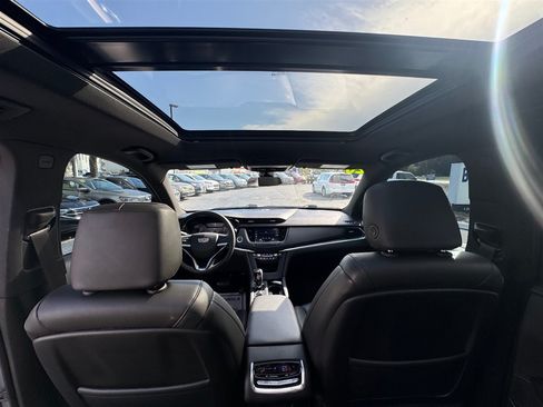 Used 2023 Cadillac XT6 Luxury FWD image 23