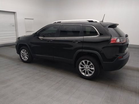 Used 2019 Jeep Cherokee Latitude w/ Popular Appearance Group FWD image 3