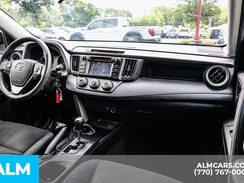 Used 2017 Toyota RAV4 LE w/ Carpet Mat Package AWD/4WD image 30