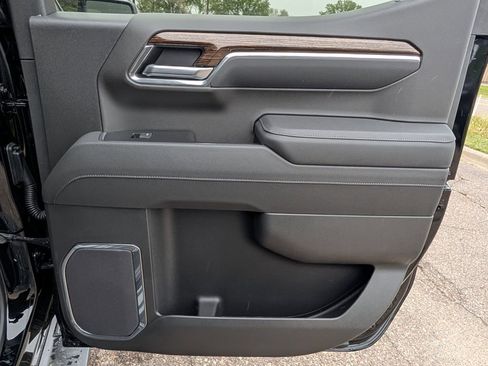 New 2026 GMC Sierra 1500 Elevation w/ Elevation Premium Package AWD/4WD image 25