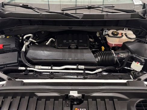 Used 2024 Chevrolet Silverado 1500 Custom image 8