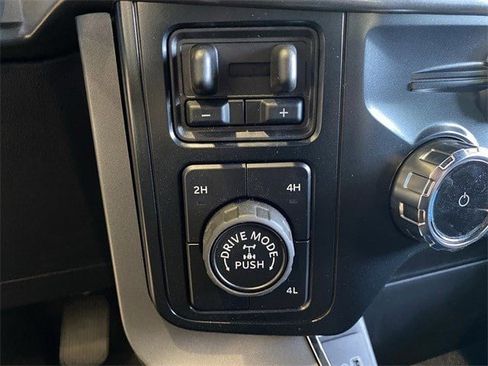 Used 2025 Ford F150 XLT w/ Equipment Group 302A MID image 25