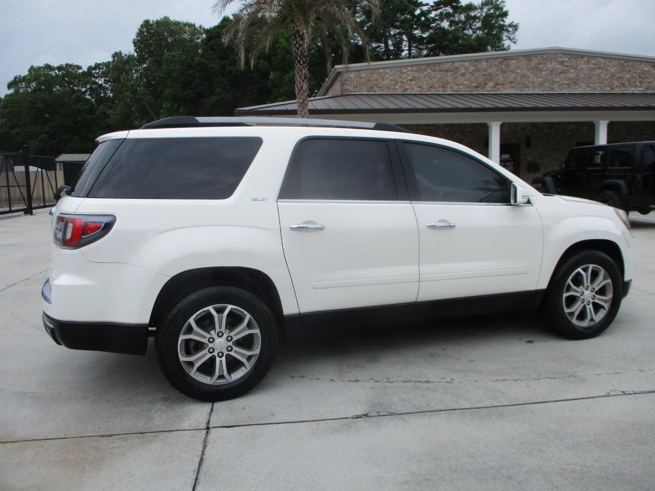 Used 2014 GMC Acadia SLT FWD image 23