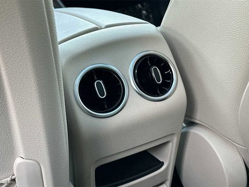 Certified 2022 Mercedes-Benz GLB 250 image 15