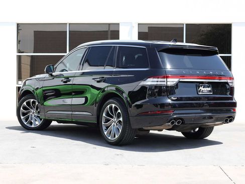 Used 2020 Lincoln Aviator Grand Touring w/ Equipment Group 302A AWD/4WD image 11