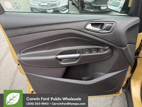 Used 2015 Ford Escape Titanium w/ Canadian Touring Package AWD/4WD image 13