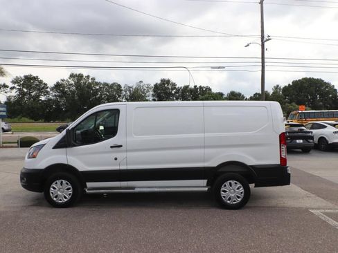 Used 2025 Ford Transit 250 Low Roof w/ Exterior Upgrade Package RWD image 8