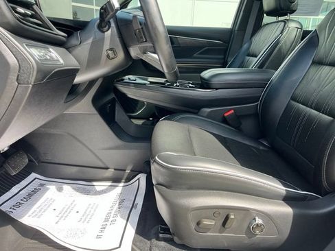 Used 2025 Buick Enclave Avenir w/ Super Cruise Package AWD/4WD image 27