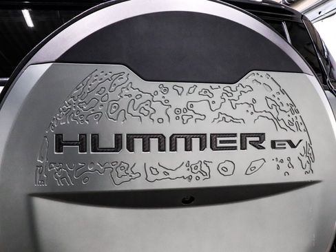 Used 2024 GMC Hummer EV 3X image 54