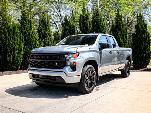 Used 2026 Chevrolet Silverado 1500 Custom image 5