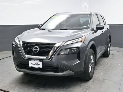 Used 2023 Nissan Rogue S AWD/4WD image 2