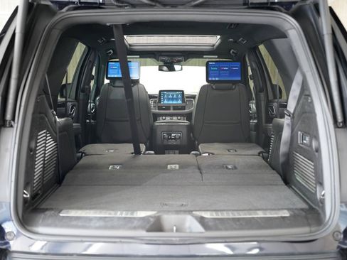 Used 2024 Chevrolet Tahoe RST w/ Luxury Package AWD/4WD image 41
