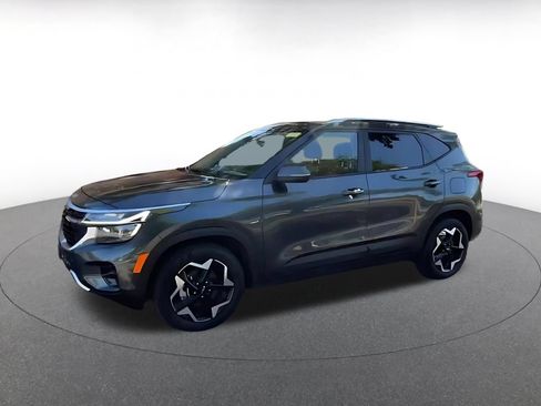 Used 2025 Kia Seltos S FWD image 8