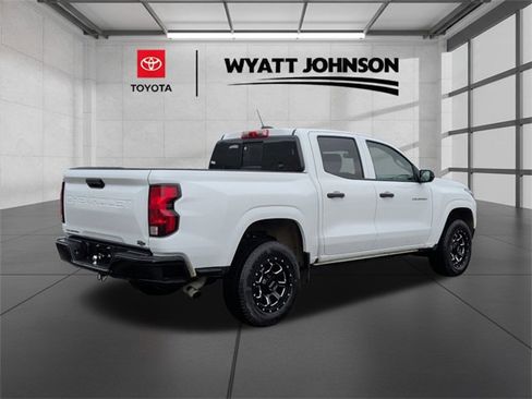 Used 2024 Chevrolet Colorado W/T w/ WT Convenience Package image 5