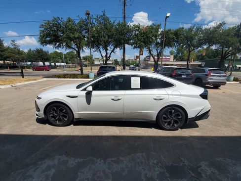 Used 2024 Hyundai Sonata SEL AWD/4WD image 3