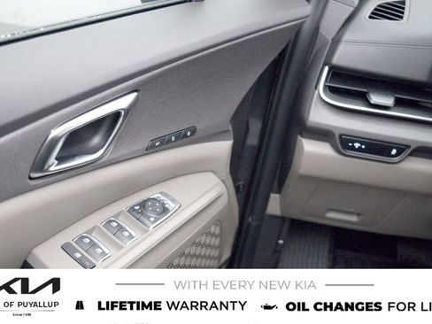 New 2026 Kia Carnival EX image 27