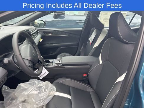 New 2026 Toyota Camry SE FWD image 3