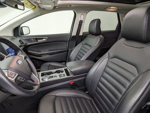Certified 2022 Ford Edge SEL w/ Convenience Package image 2