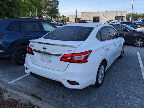 Used 2018 Nissan Sentra SV image 8