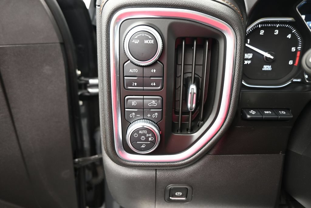 Used 2021 GMC Sierra 1500 AT4 w/ AT4 Premium Package AWD/4WD image 12